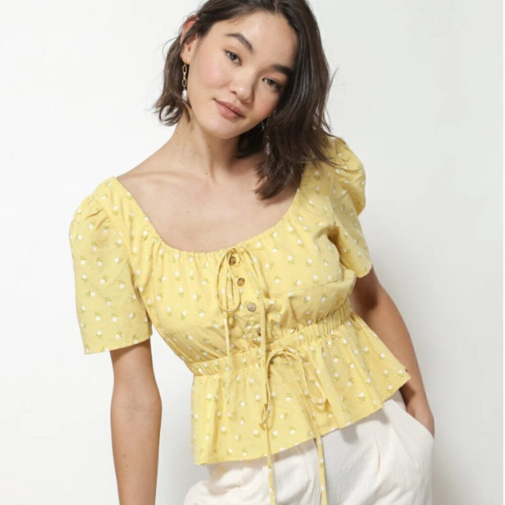 NWT Line & Dot Hailee Floral Babydoll Top size Small Yellow Open Back Feminine